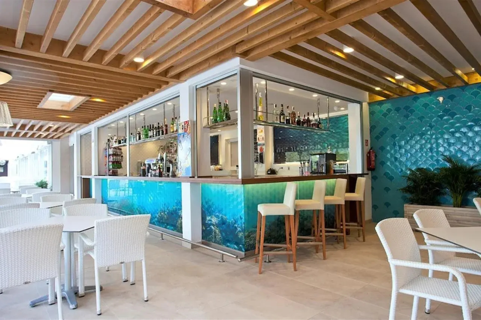 Puerto Azul Suite Hotel