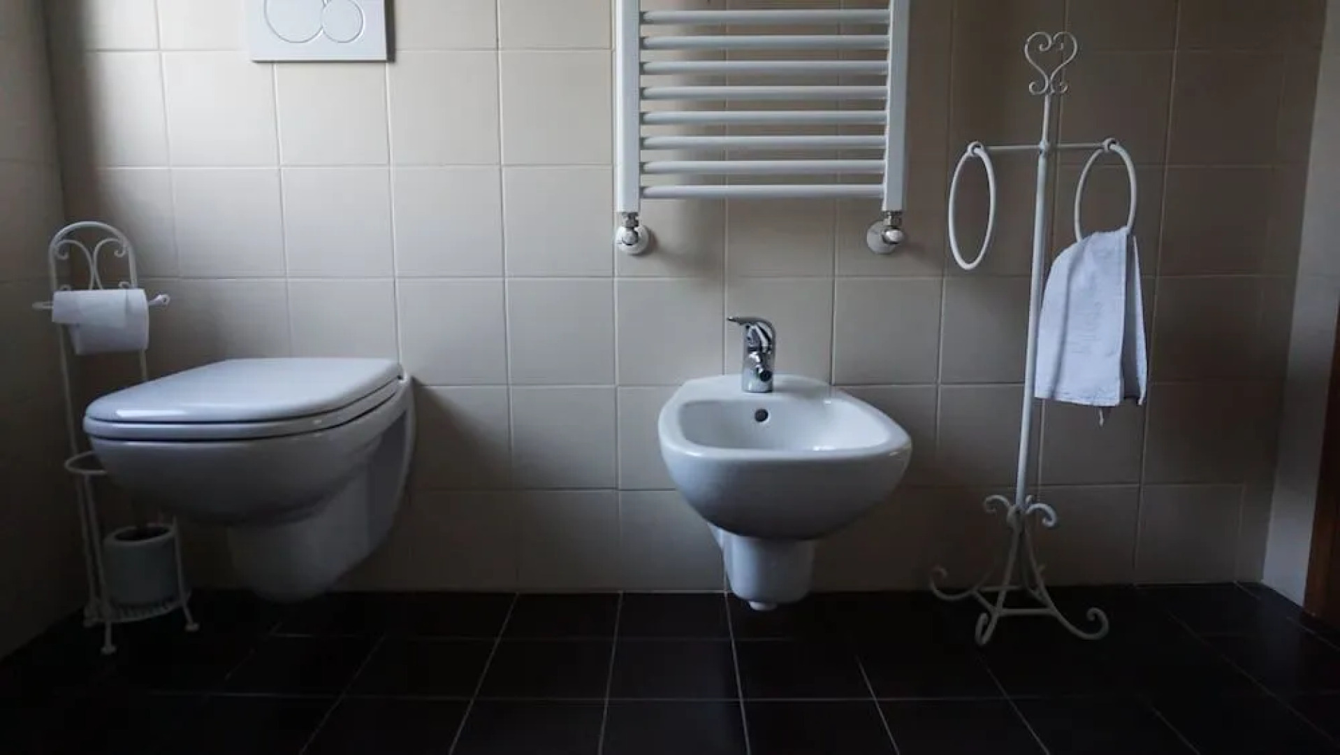 L'Abete Rosso Sul Po