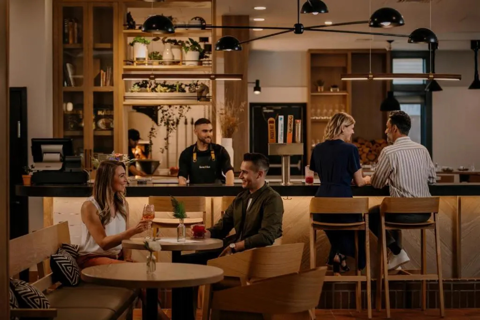 The Elk & Avenue Hotel