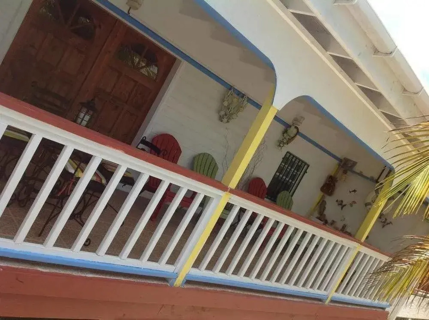 Rainbow Beach Apartments & Rooms