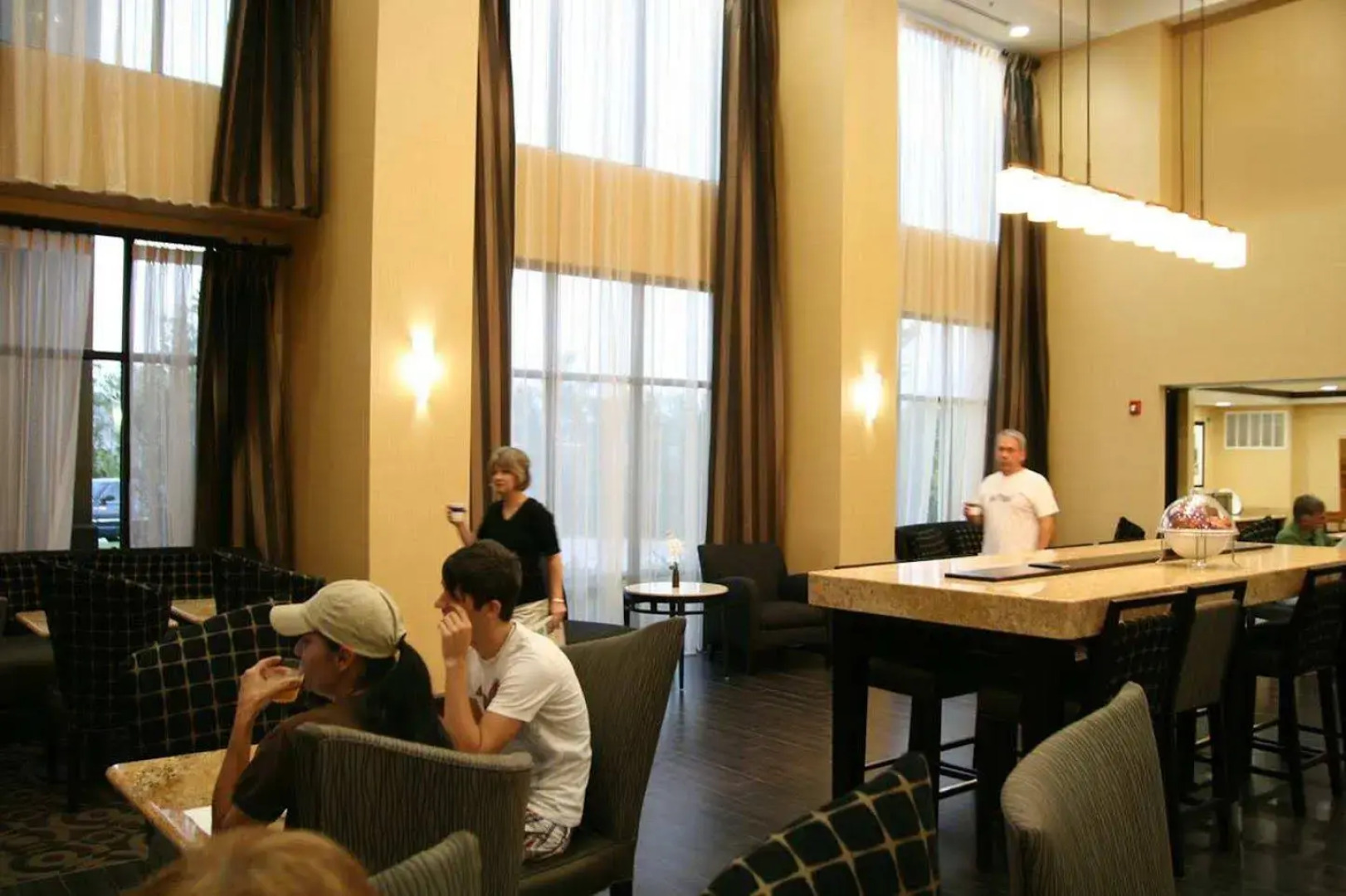 Hampton Inn and Suites Pine Bluff