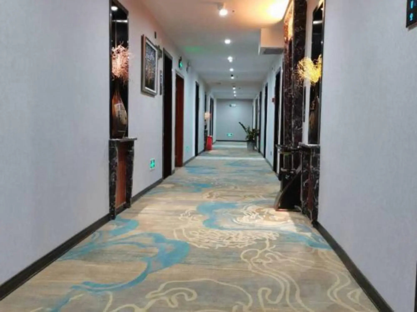 Xingwen Yinfeng Hotel