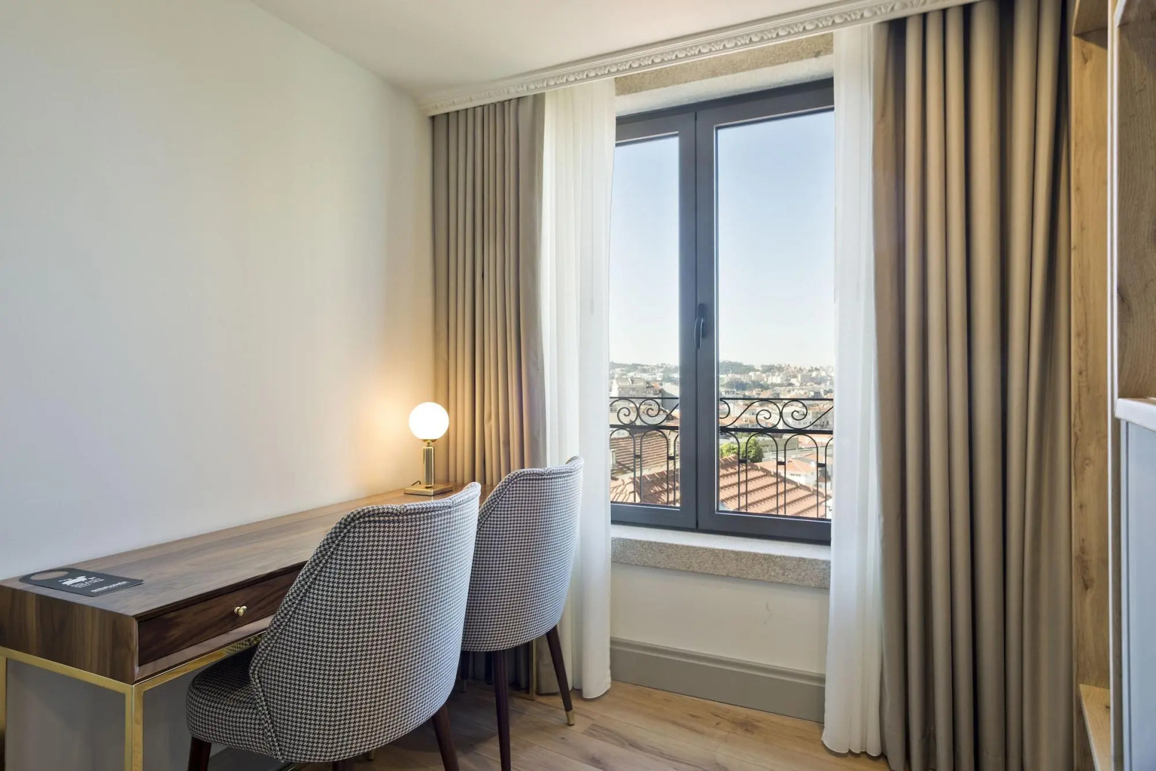 Hotel Acta The Avenue