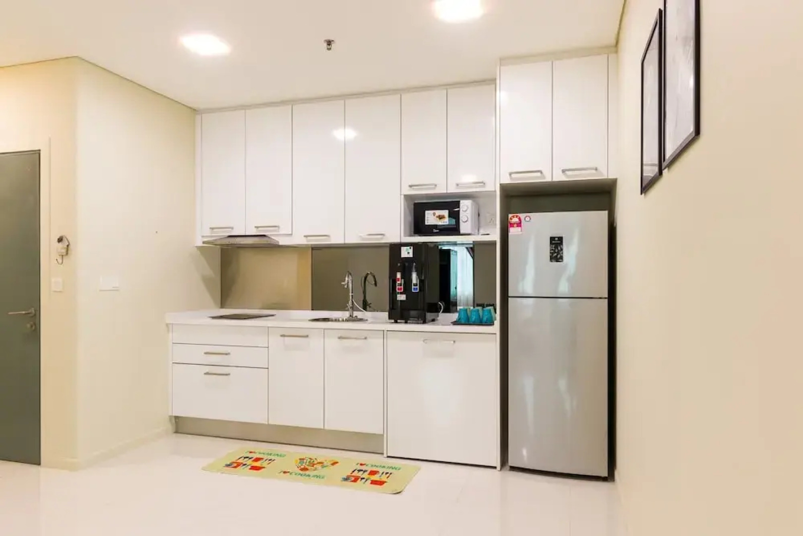 Colorful and Lovely Condo for 6 Near Klcc