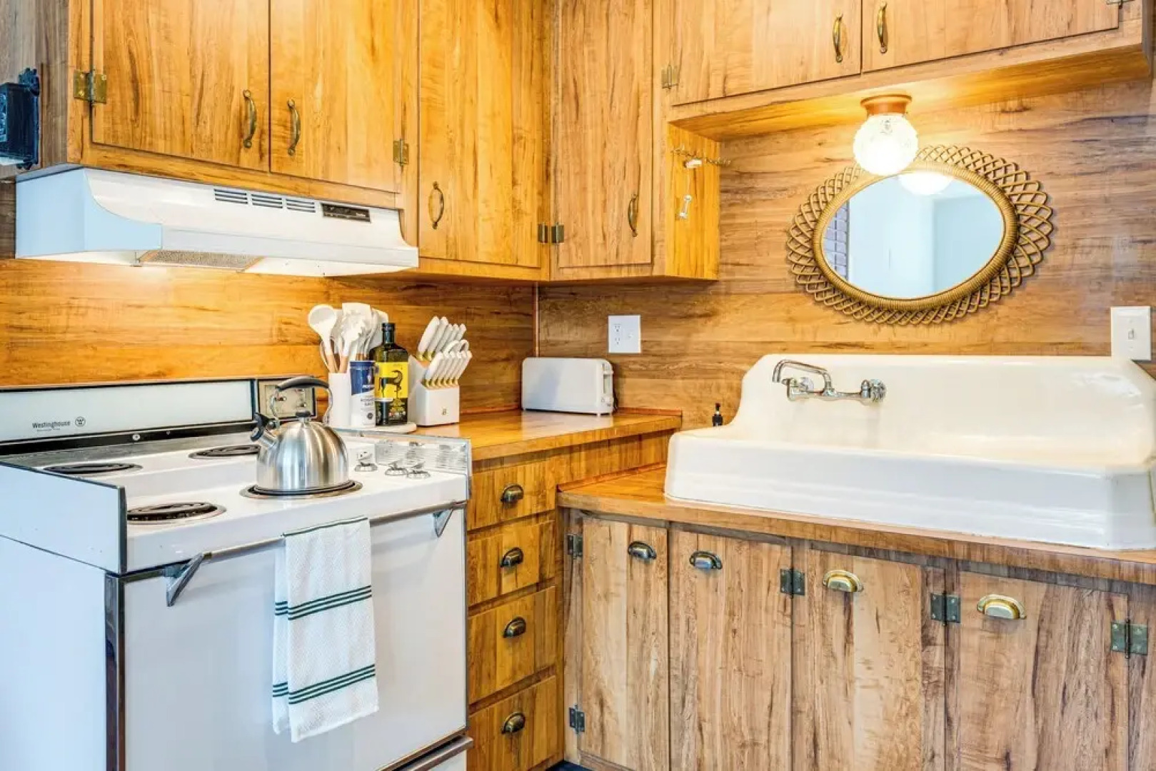 Historic Retreat w/ Mtn Views in Pioche!