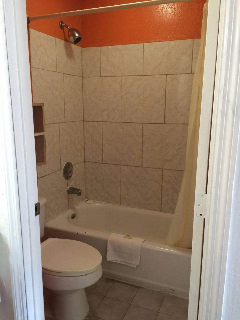 Royal Inn - Richmond Hill