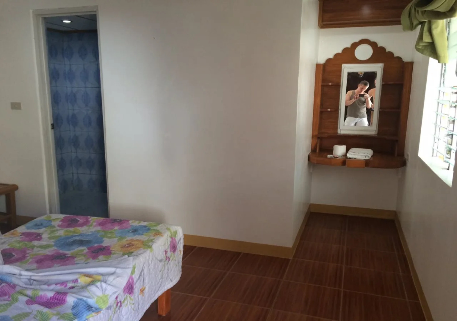 Anilao Scuba Dive Center Resort