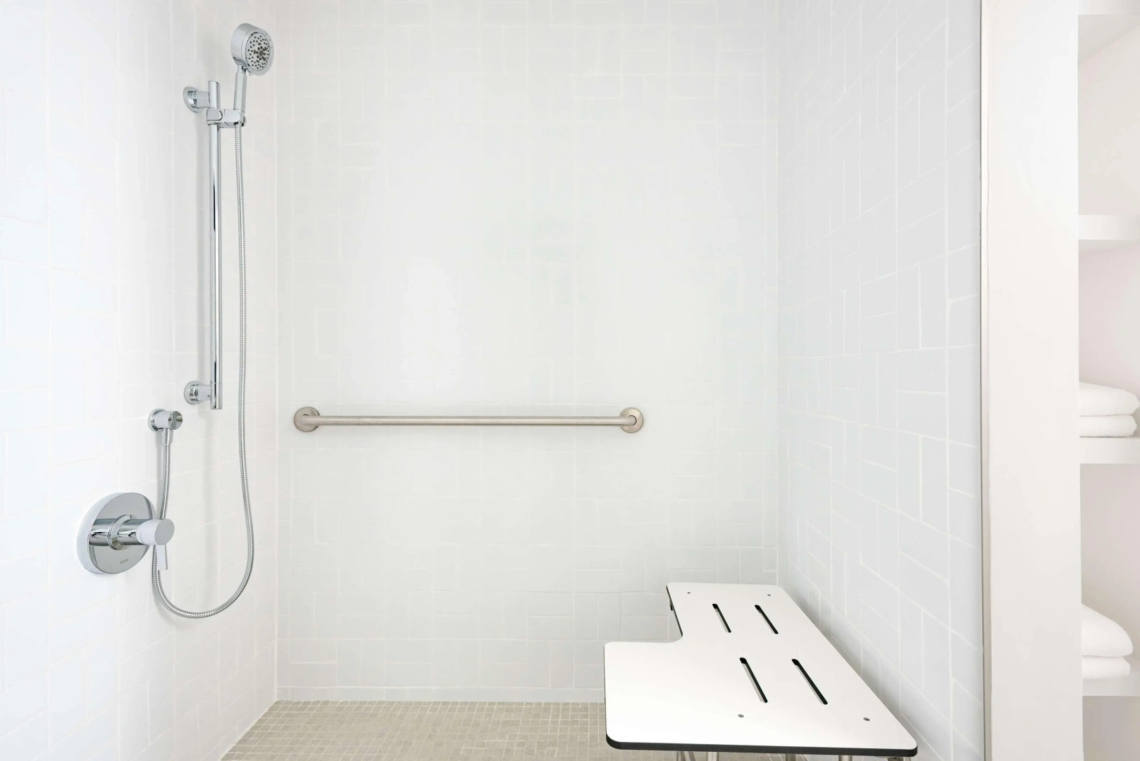 Hampton by Hilton Grand Cayman Seven Mile Beach