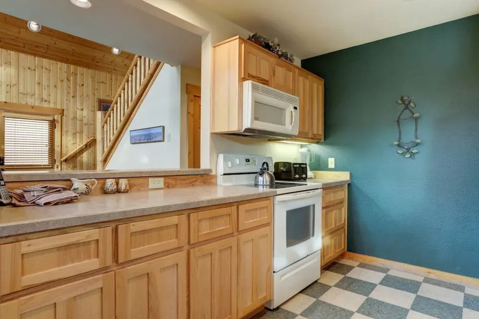 Forest Ridge 2 Bedroom Home by RedAwning