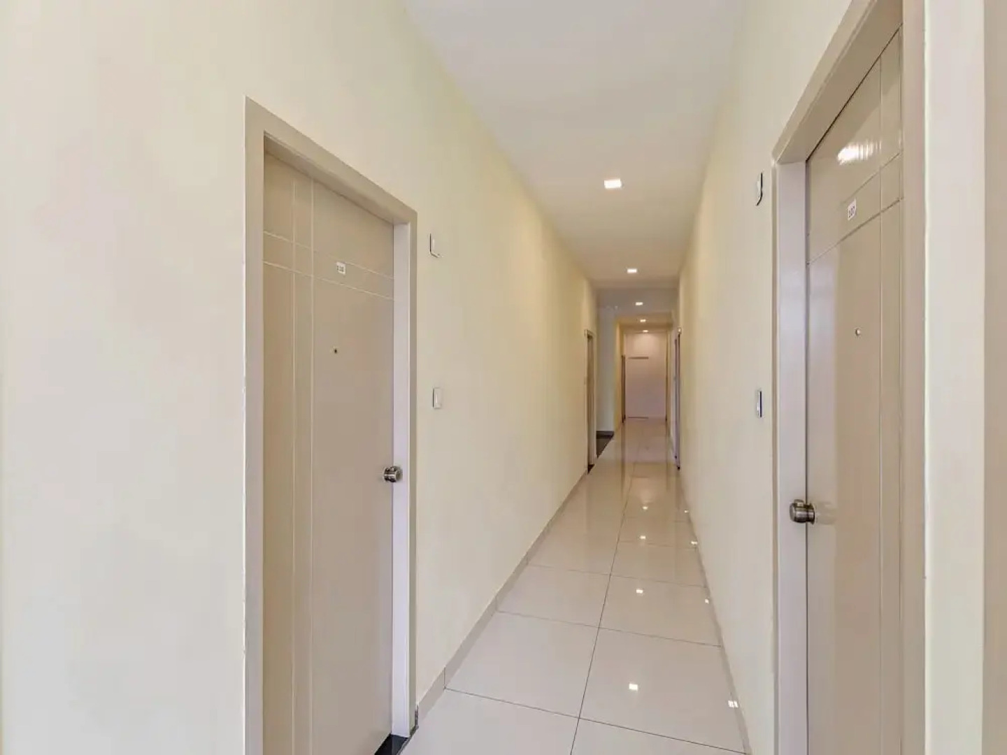 OYO 24959 Slv Royal Inn