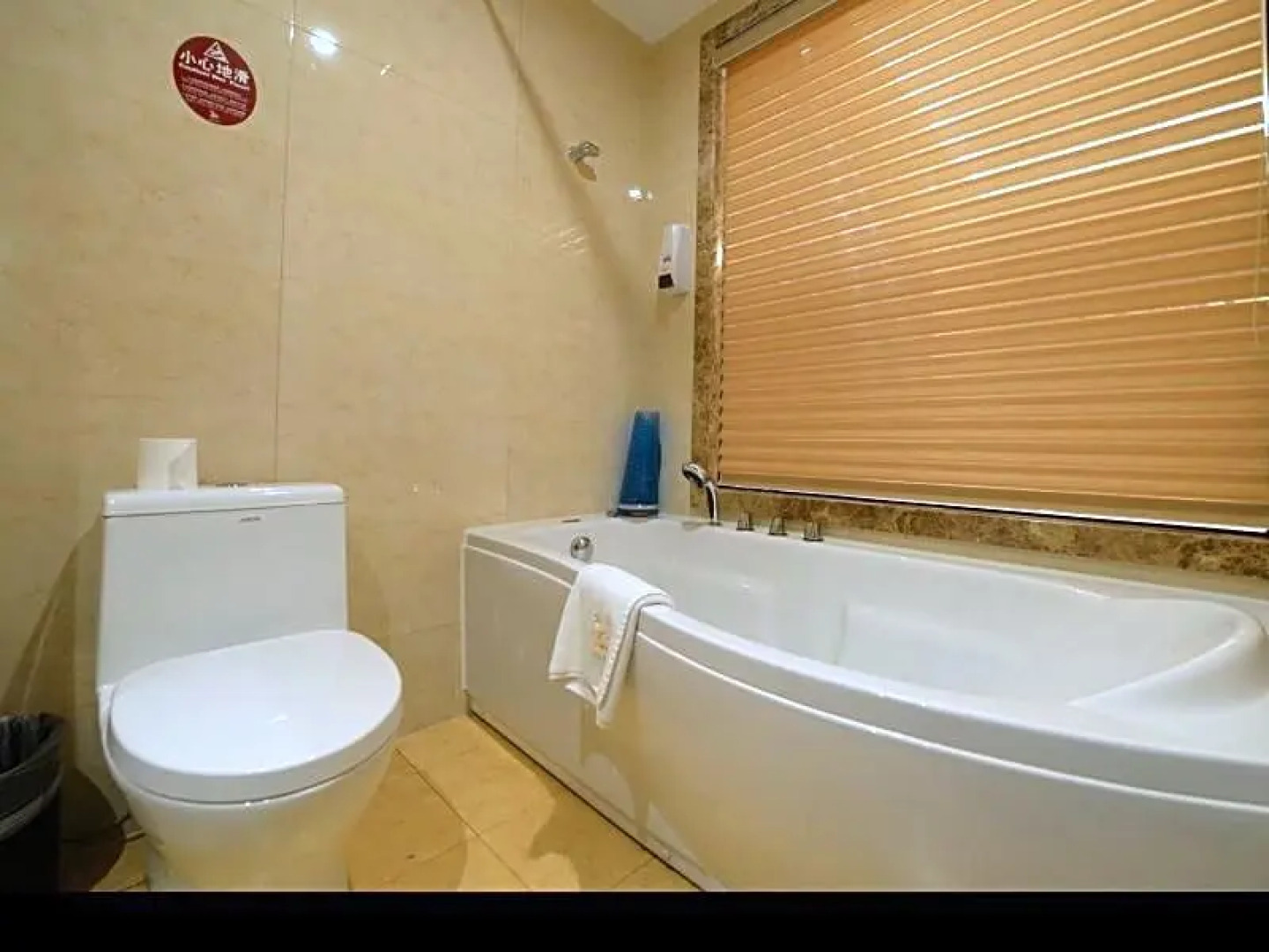 GreenTree Eastern Quzhou Hewu Road Hotel