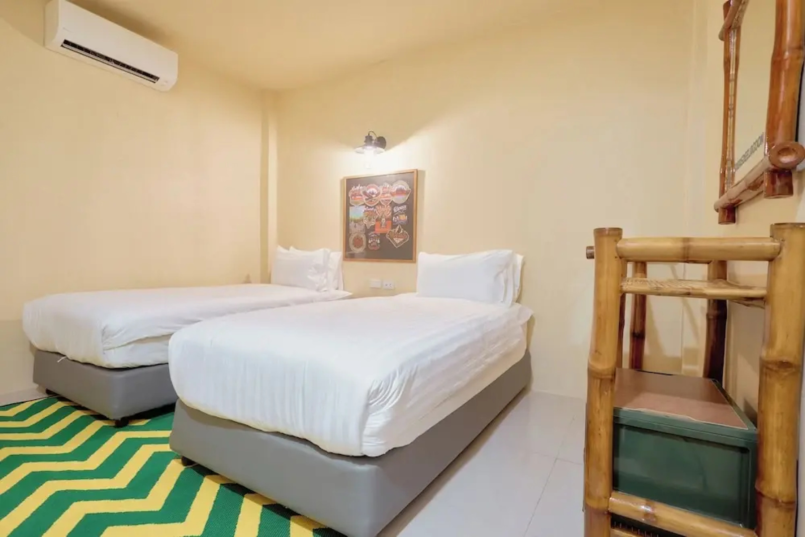 Sawasdee Lagoon Camping & Restaurant