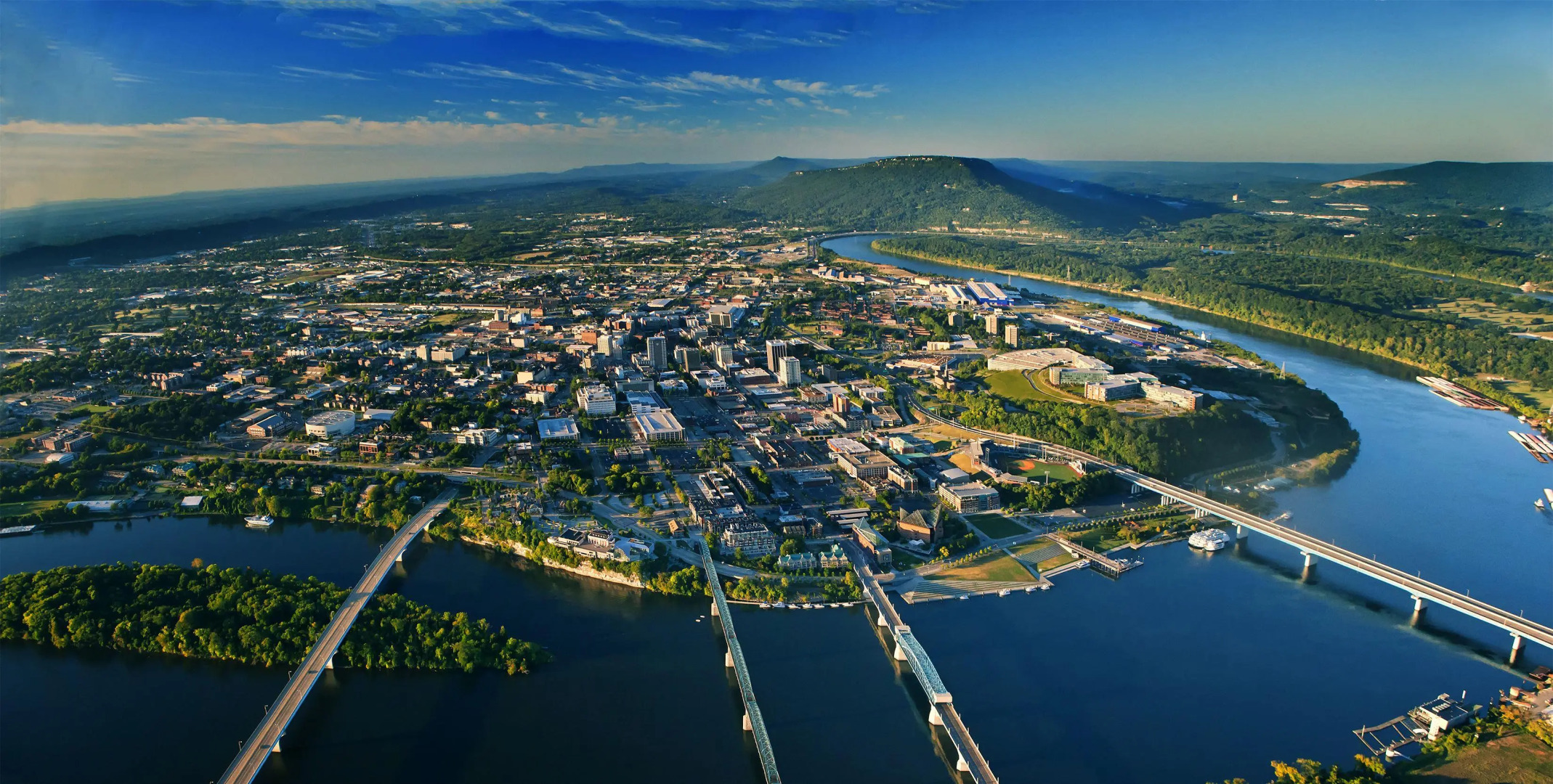 The Chattanoogan Hotel, Curio Collection by Hilton