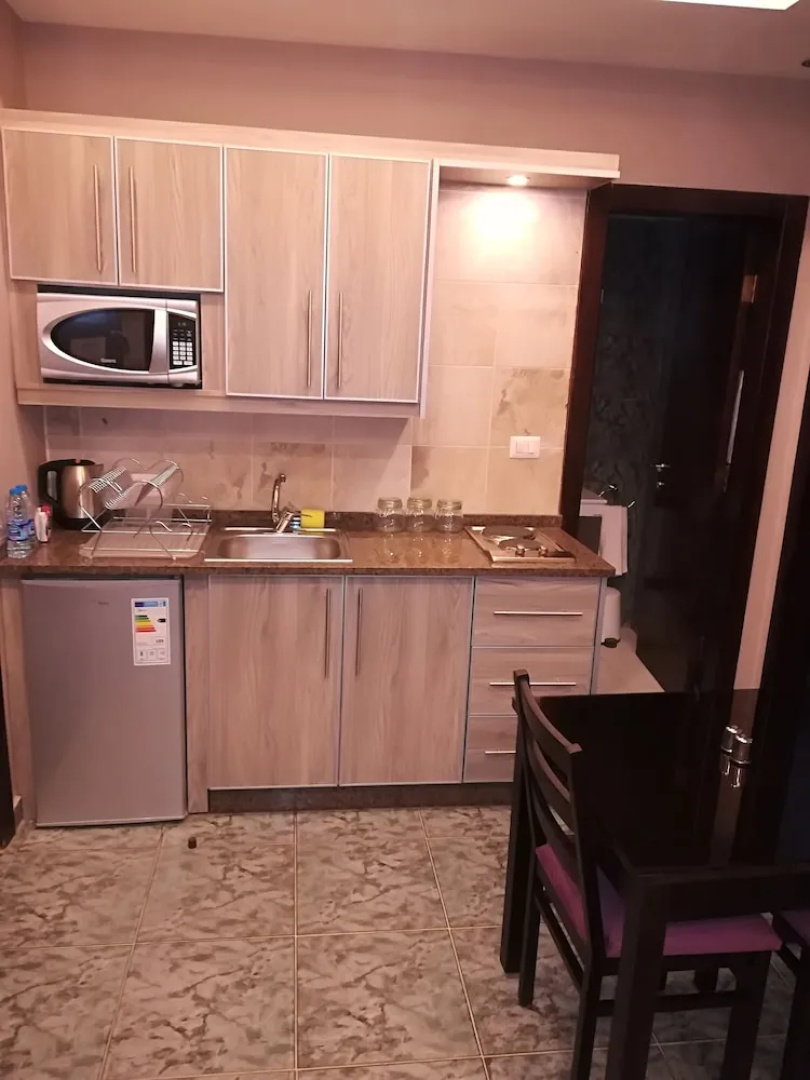 Shams Al Weibdeh Hotel Apartment