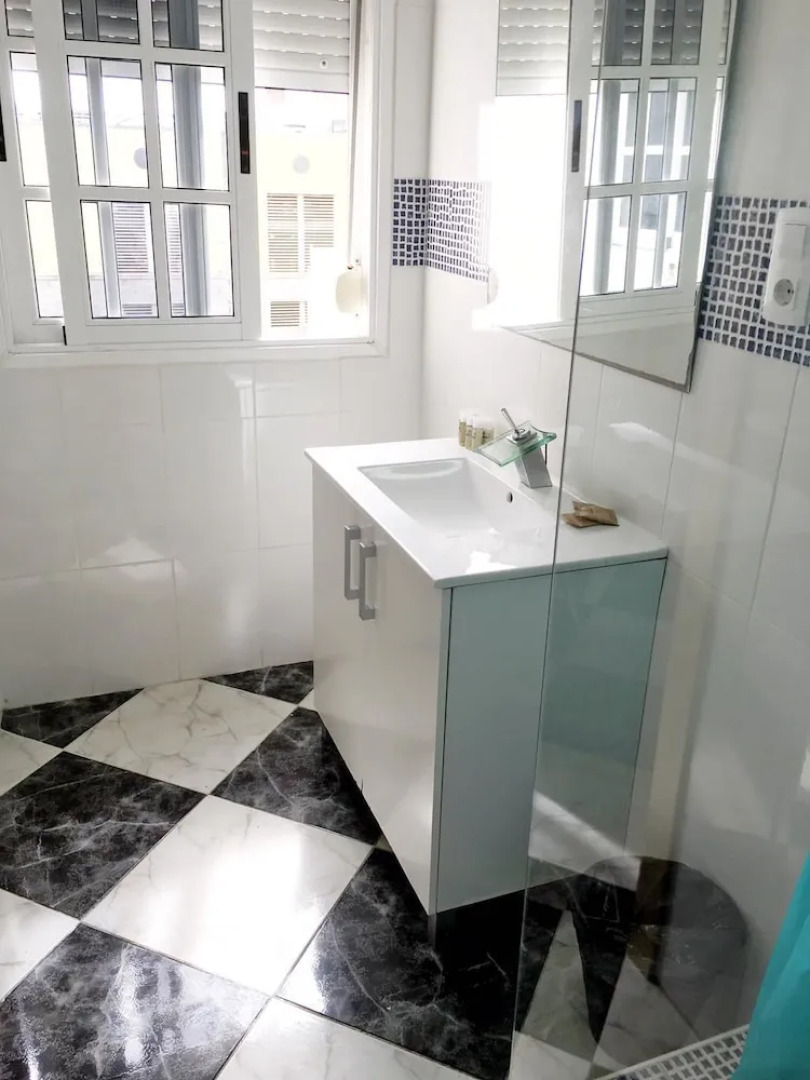 Las Canteras Flat VII by Canary 365