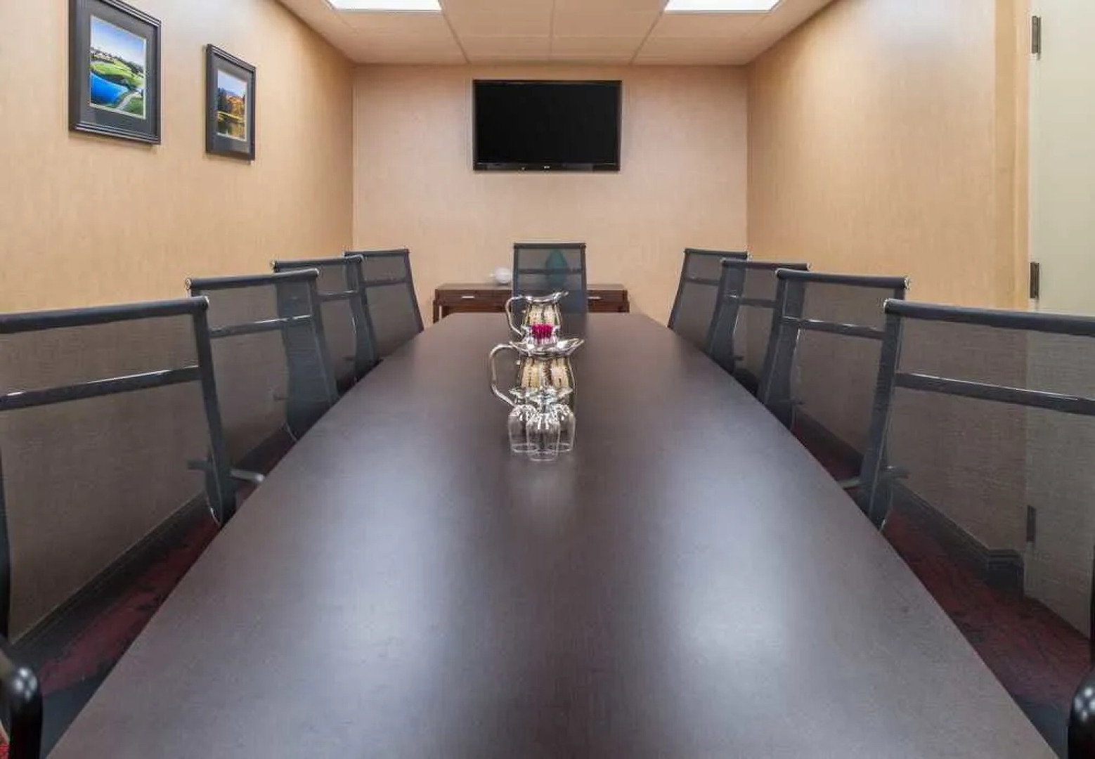 Staybridge Suites Oxnard - River Ridge