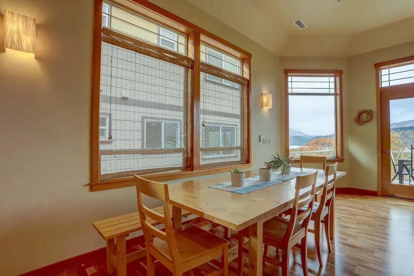 Three Rivers 3 Bedroom Home by RedAwning