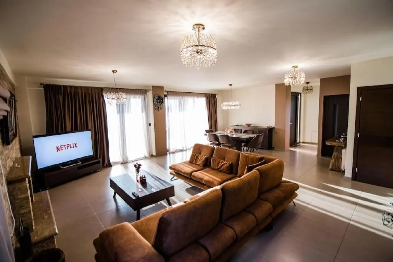 Villa Alexandros - Four Seasons