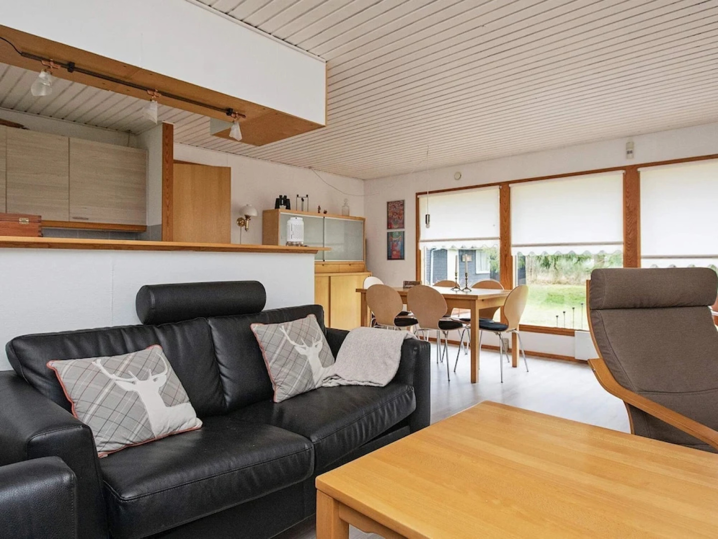 Relaxing Holiday Home in Højby Near Sea