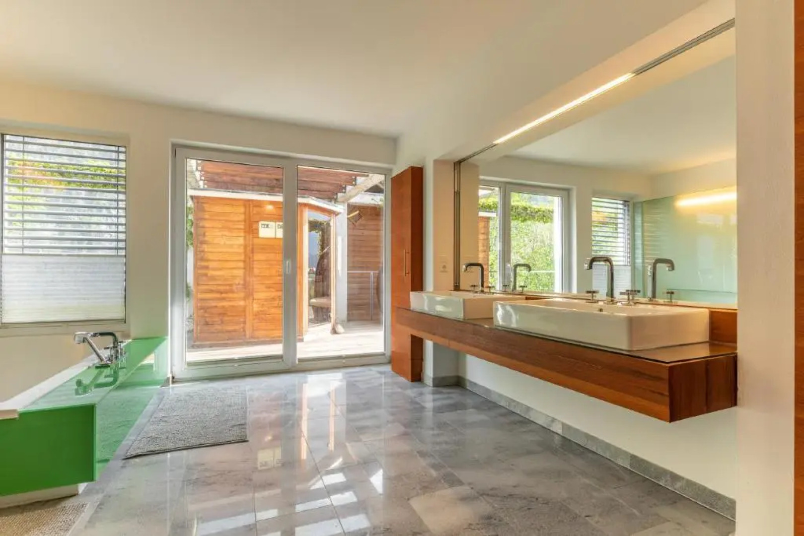 Ferienhaus Bergpanorama Mit Sauna & Großem Garten