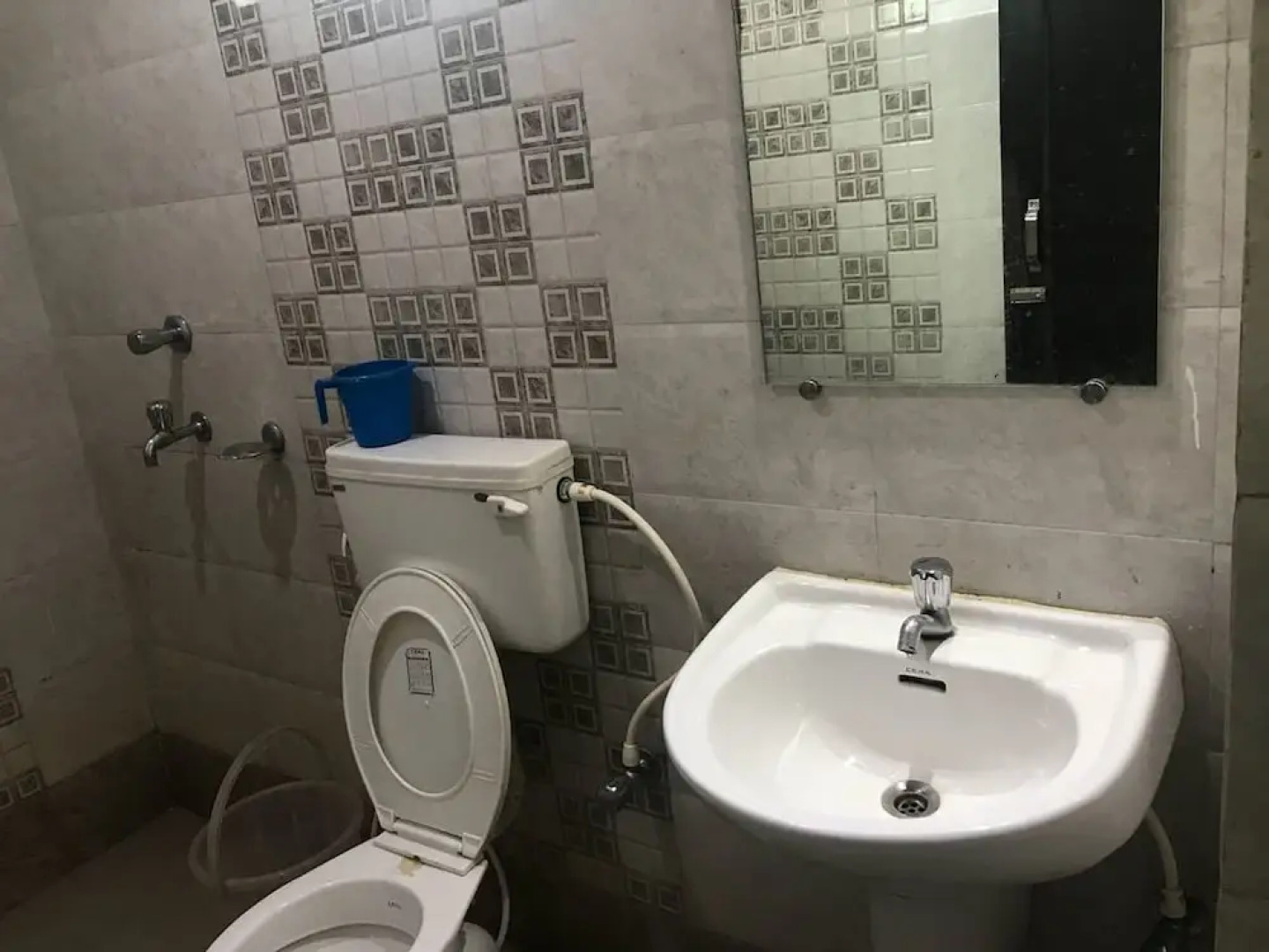 Goroomgo Orchid Beach Inn Puri