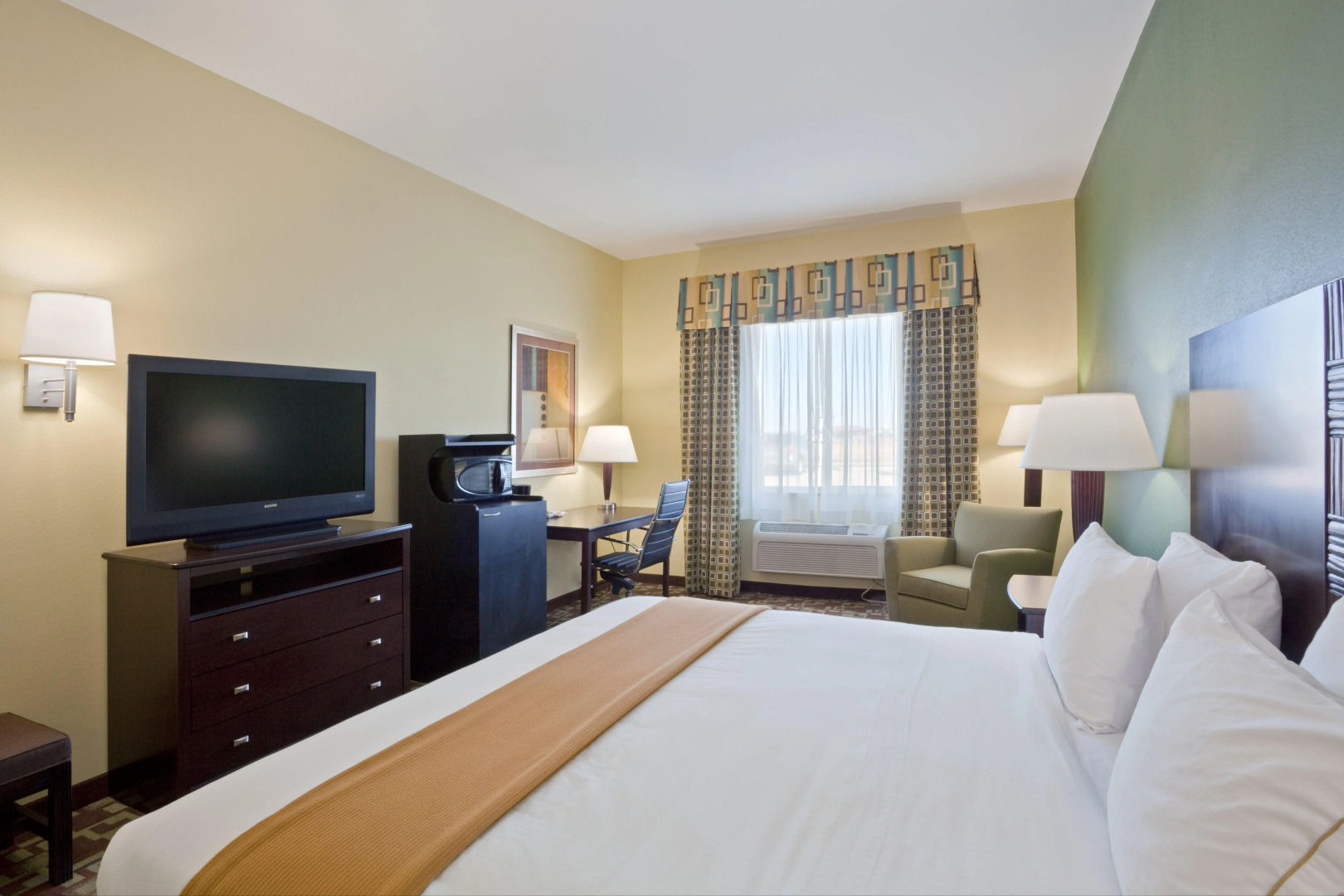 Holiday Inn Express Hotel & Suites Dumas by IHG