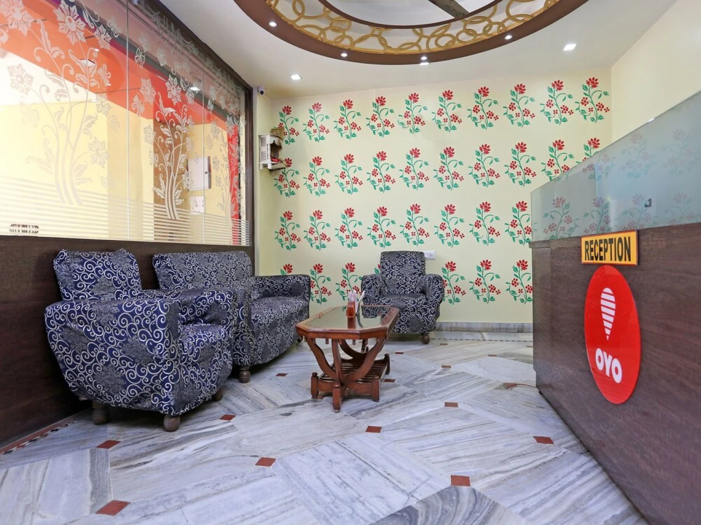 OYO 12133 Hotel Shanti