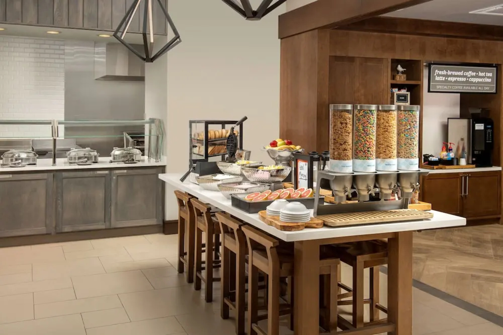 Hilton Garden Inn Columbia Airport (ex Holiday Inn & Suites Columbia-Airport)