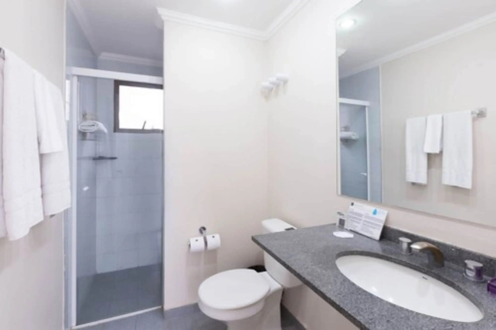 Rojas All Suites Hotel