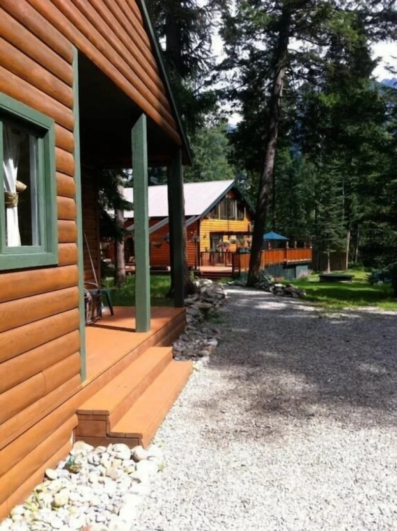 Mount Robson Lodge