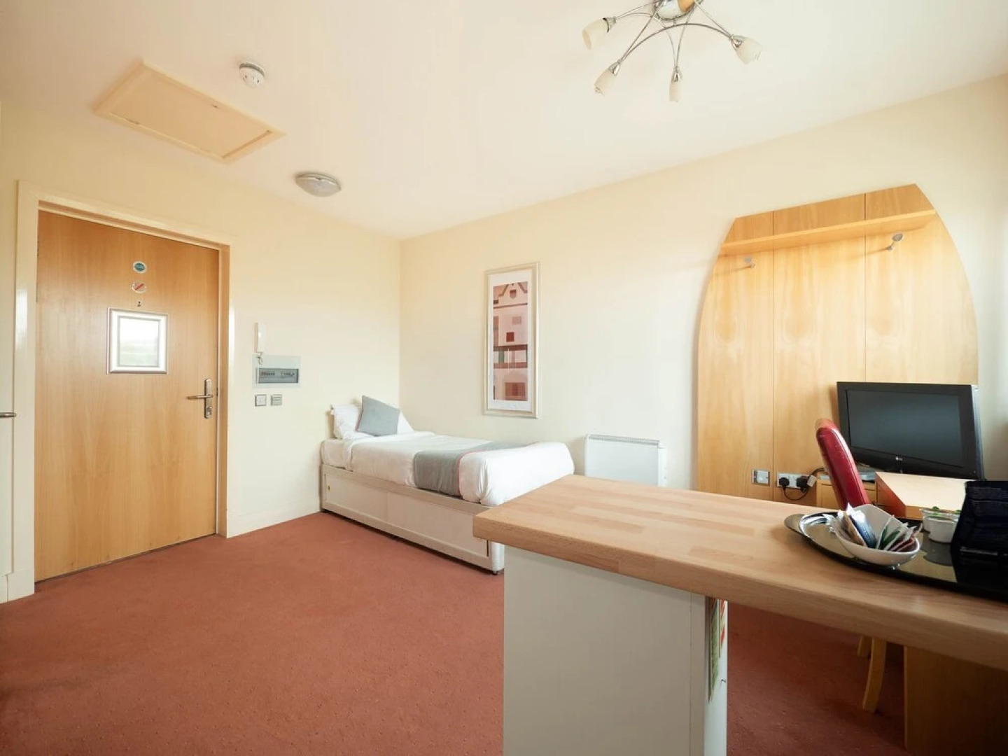 Chase Suites by OYO Rooms