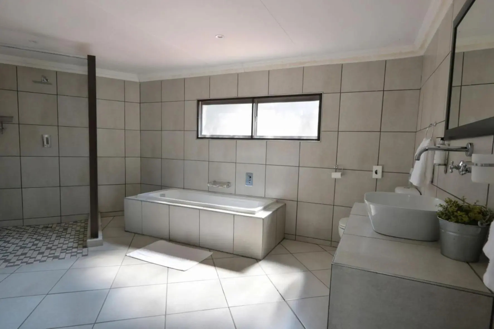Tshukudu Game Lodge