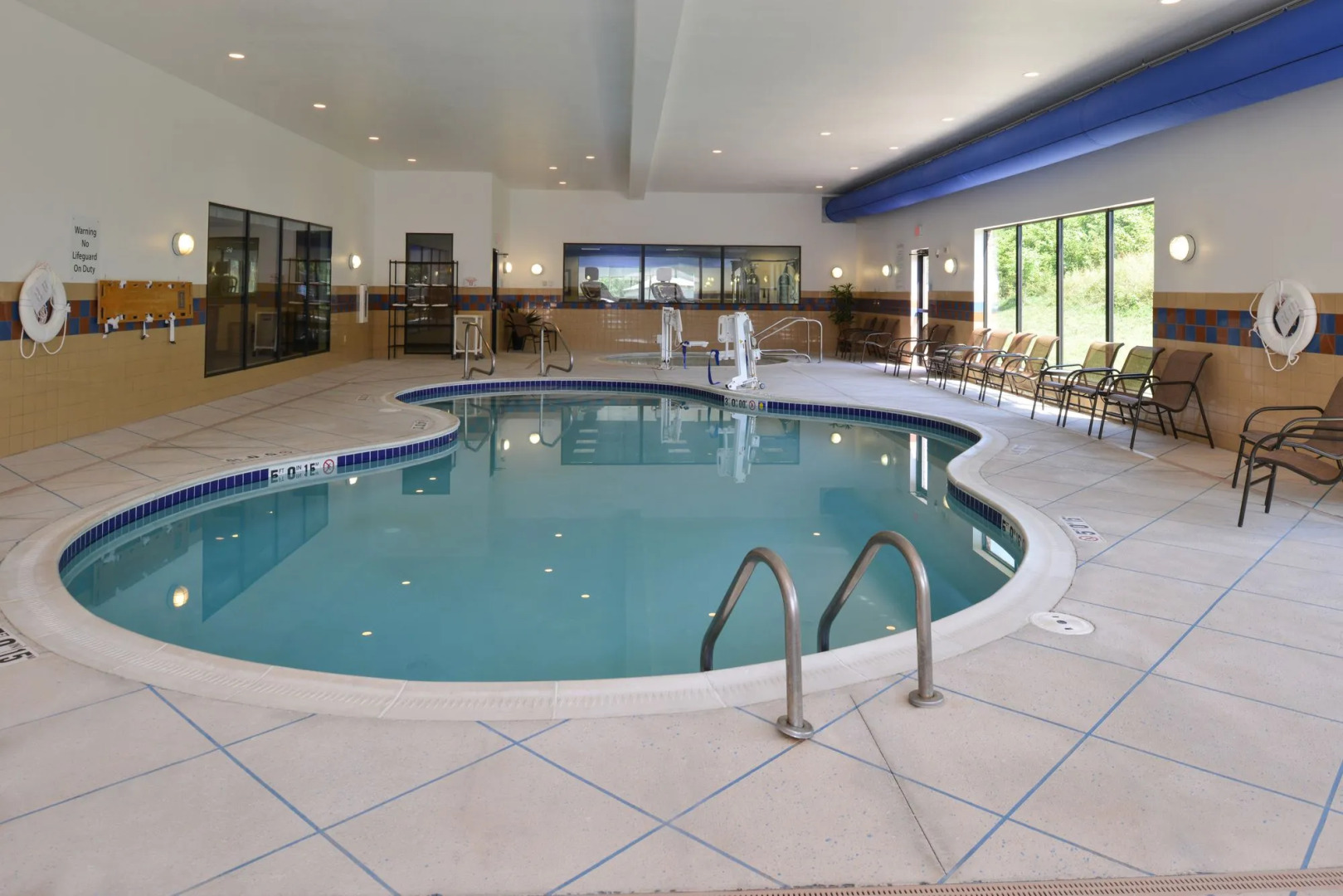 Holiday Inn Express & Suites Wheeling by IHG