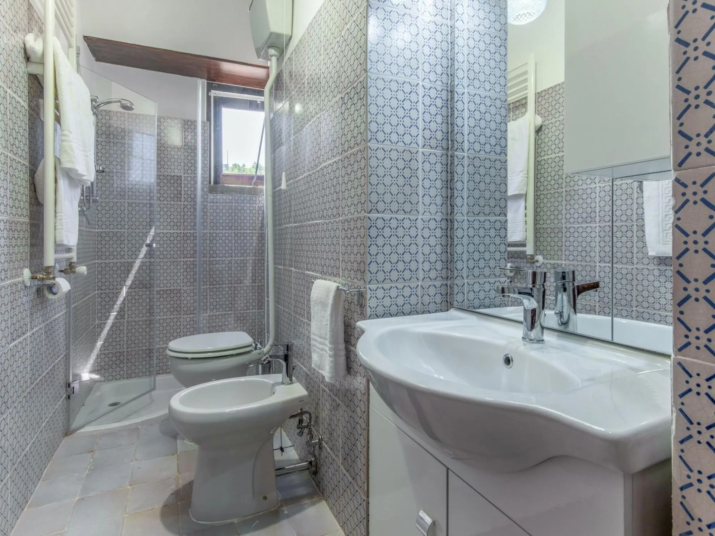 Lavish Sicilian Villa With Pool