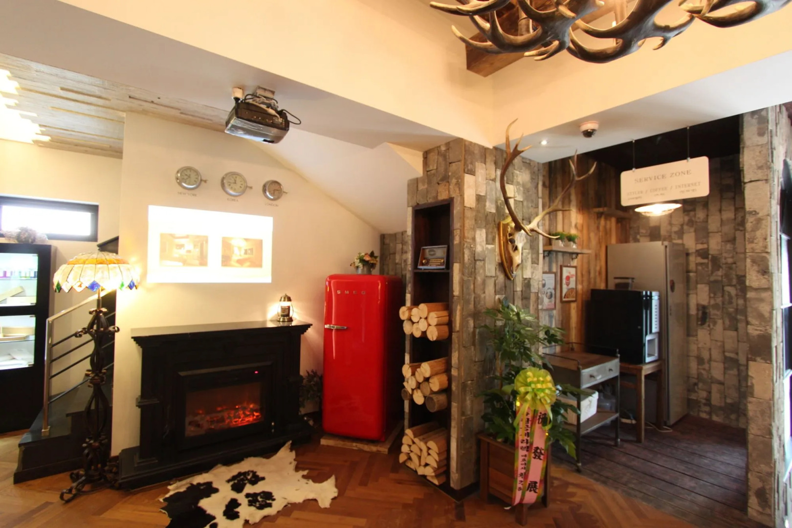 February Hotel Hwanggeum