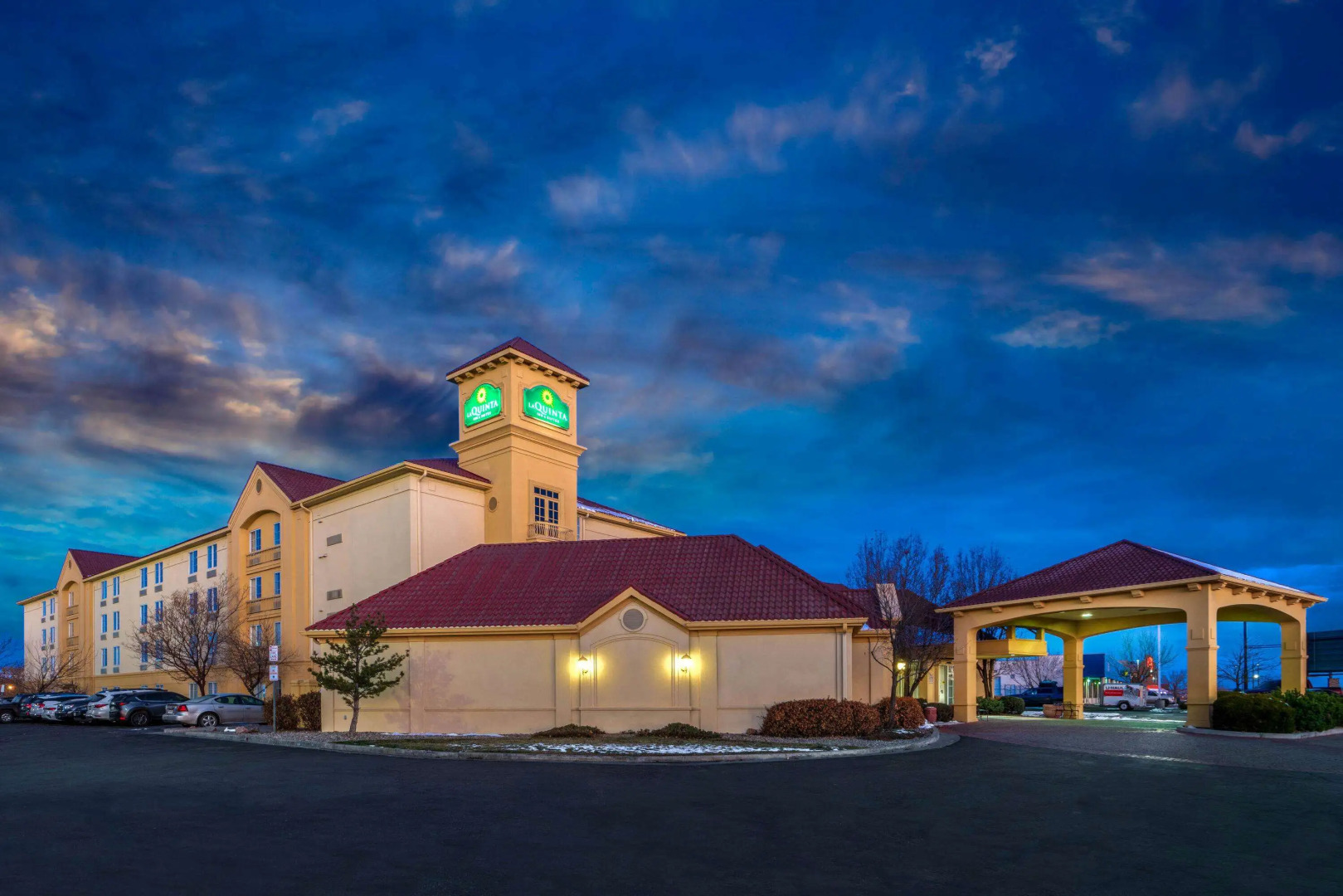 La Quinta Inn & Suites by Wyndham Pueblo