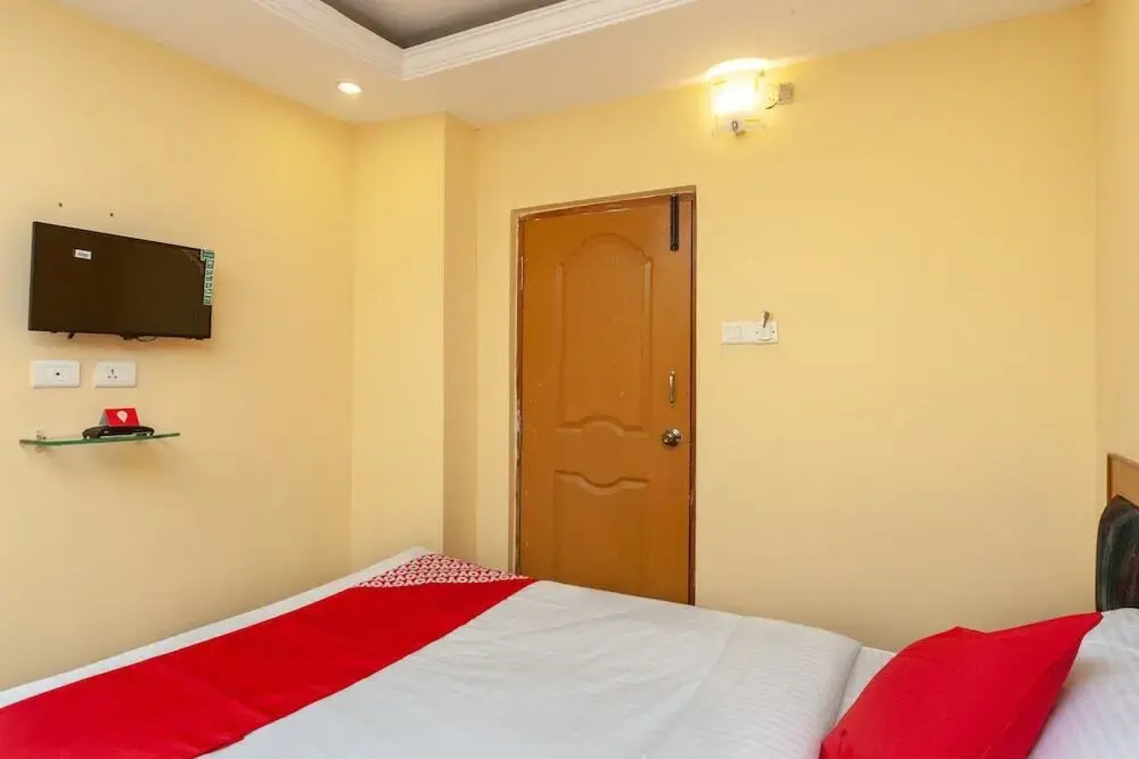 Hotel Gayathri Grand by OYO Rooms