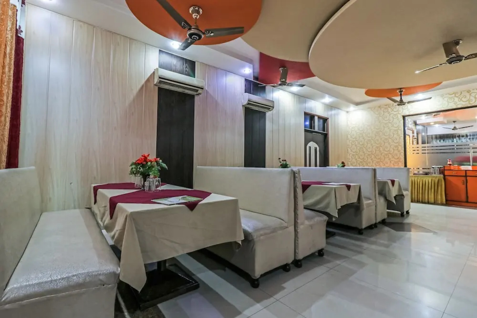 OYO 18465 Hotel Nestway