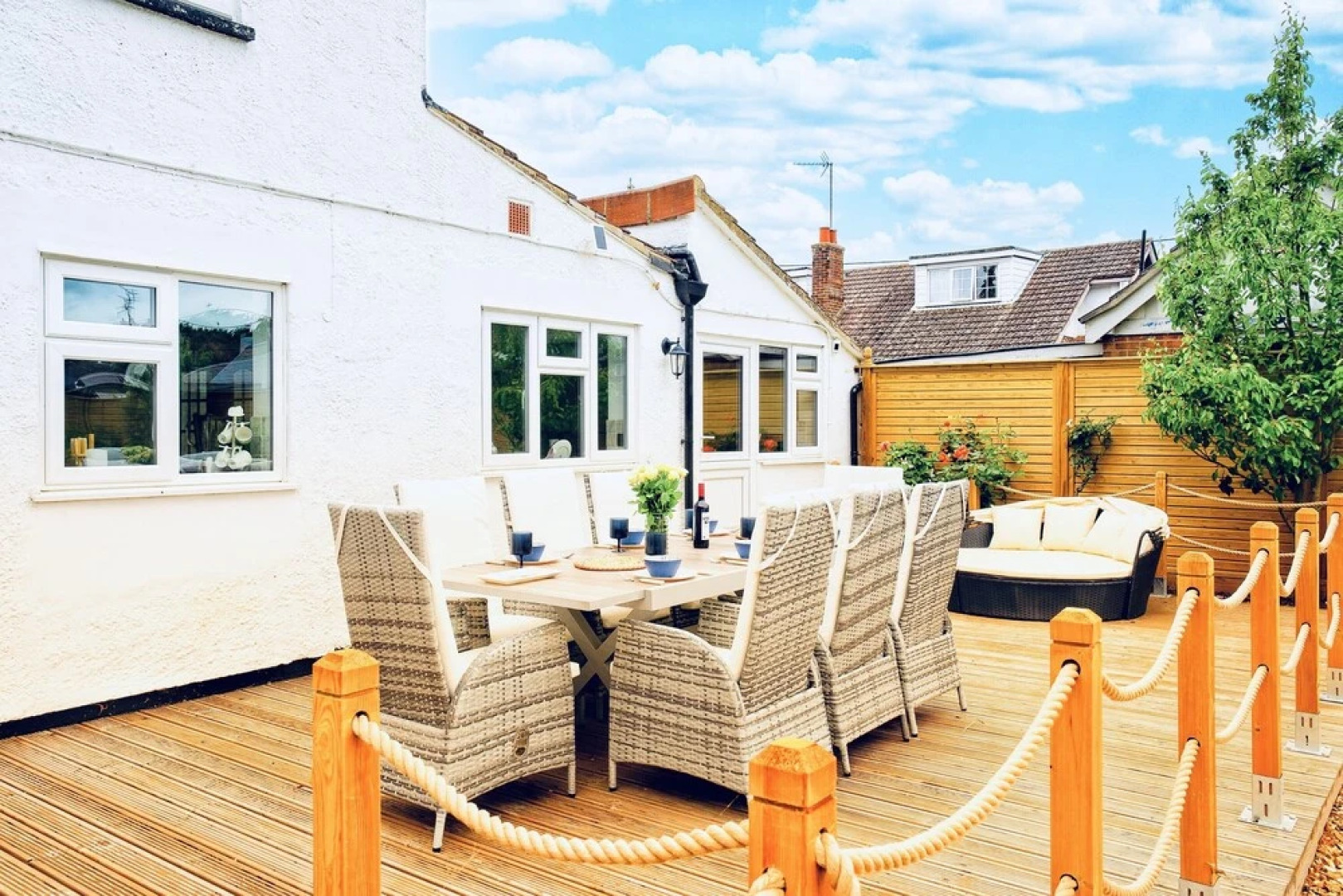 Norfolk Luxe Beach House Sleeps 8 Dog Friendly
