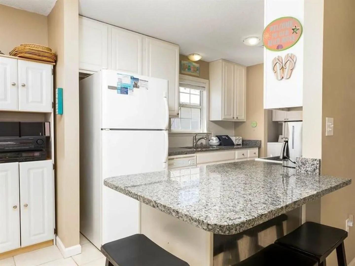 Red Robyn by Meyer Vacation Rentals