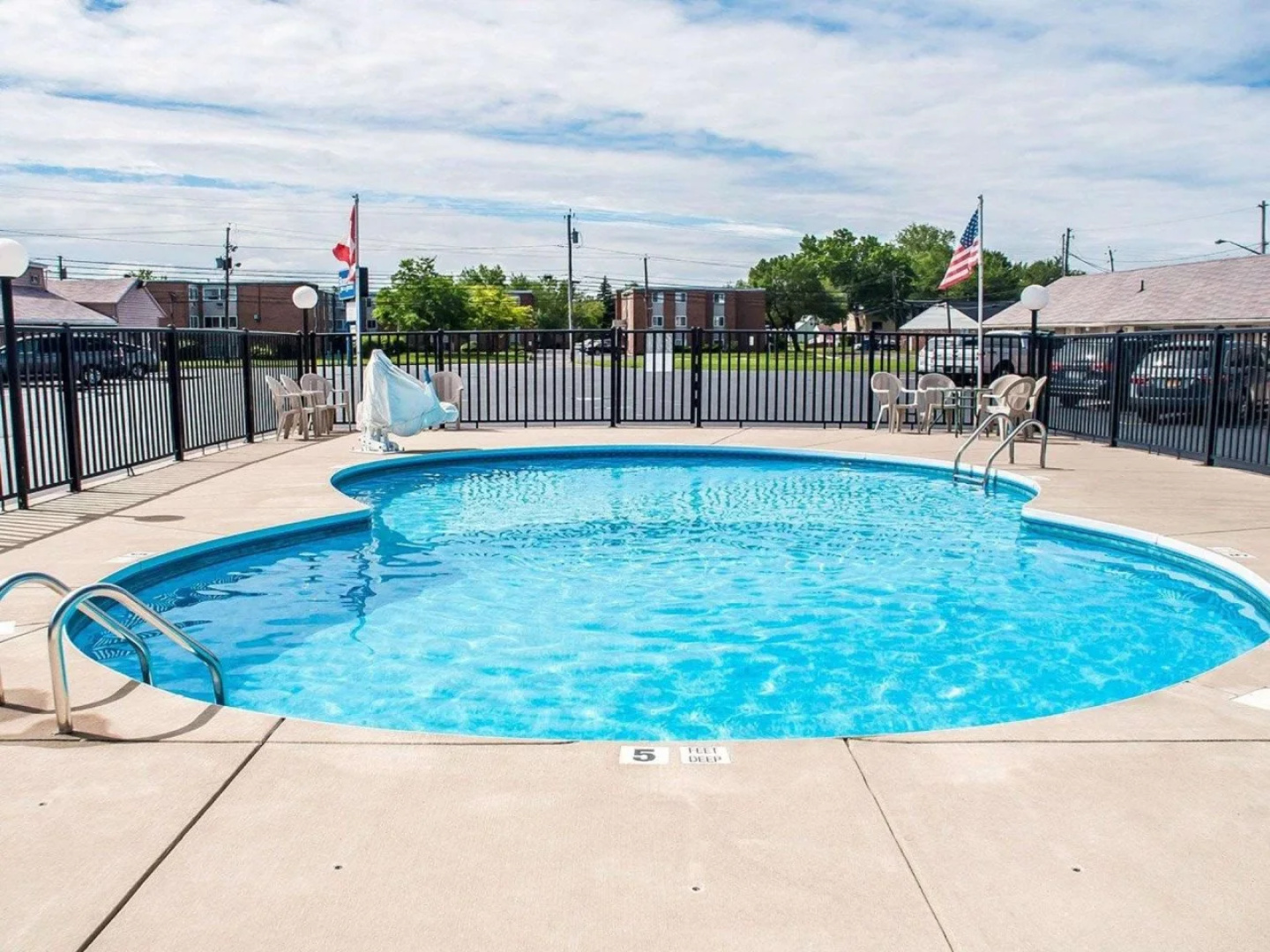 Rodeway Inn & Suites Niagara Falls