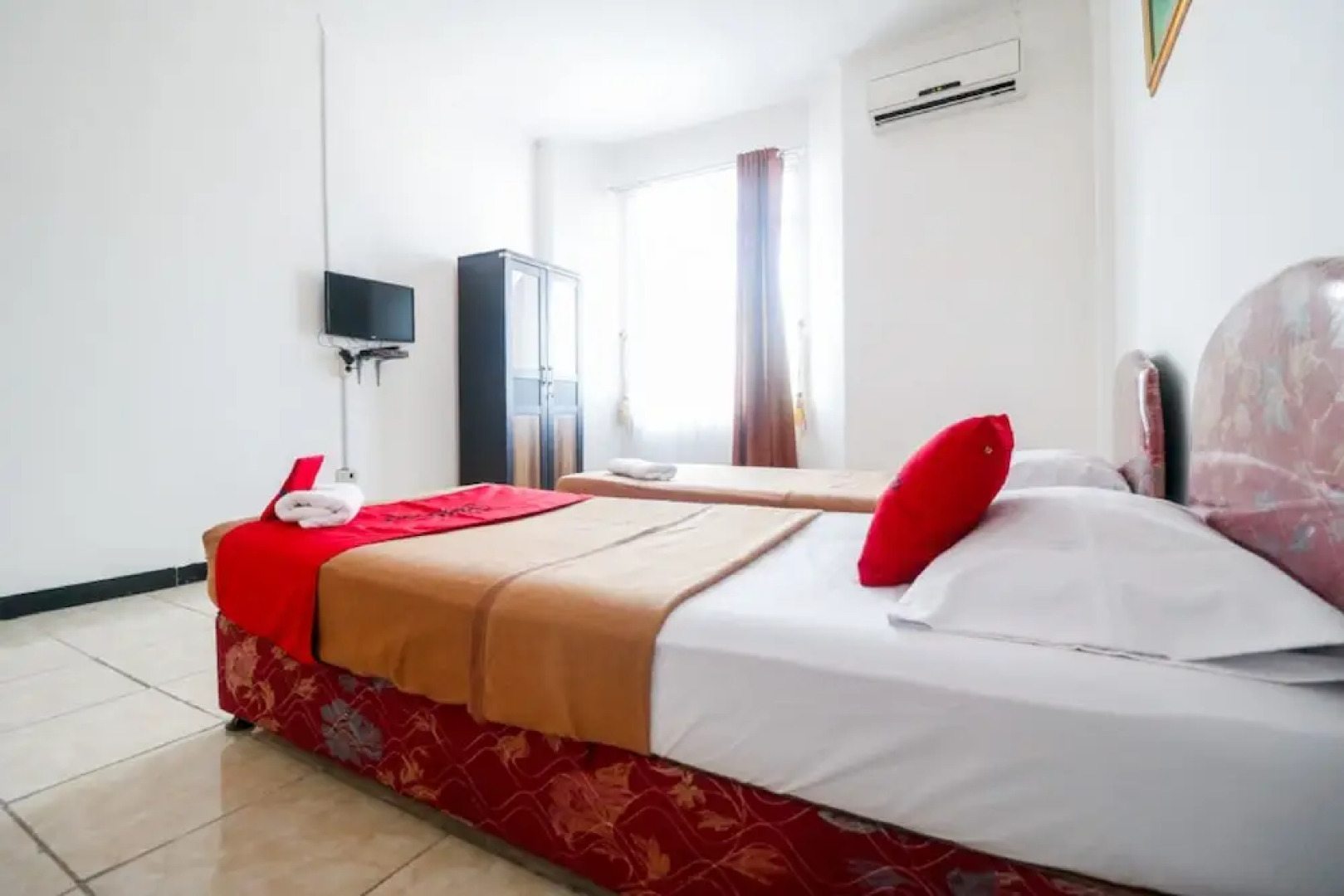 RedDoorz @ Jalan Diponegoro Lampung