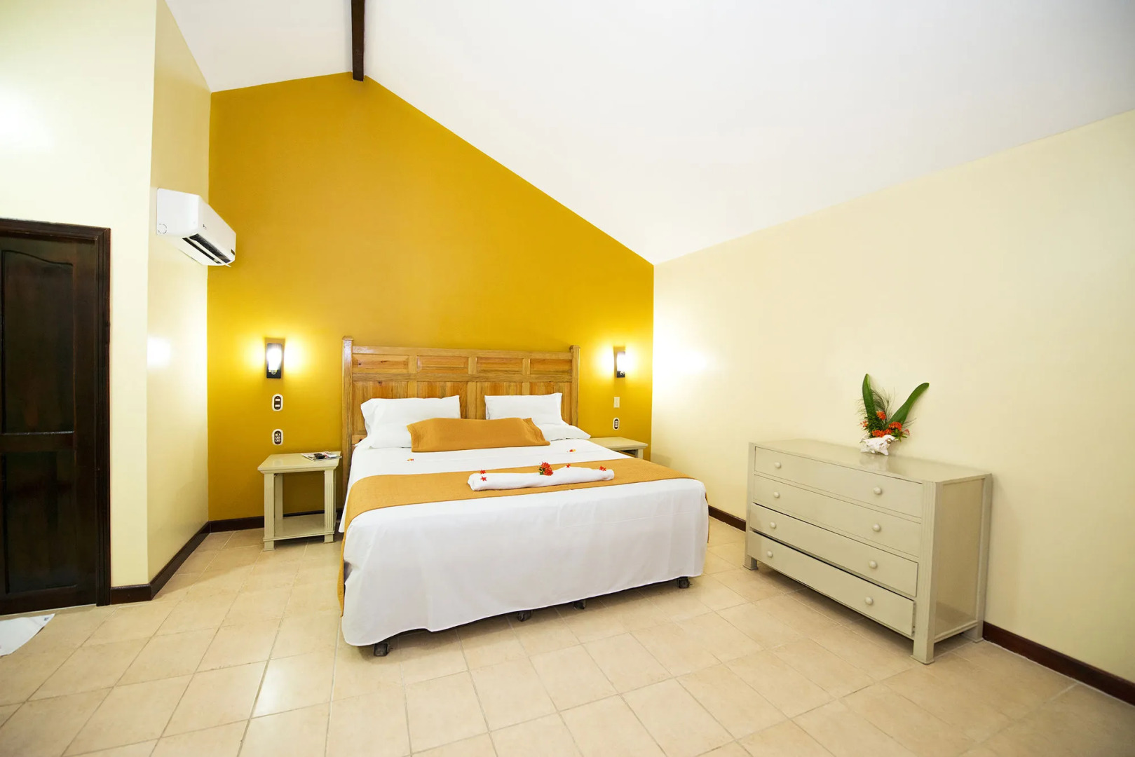 Fantasy Island Beach Resort, Dive and Marina All Inclusive