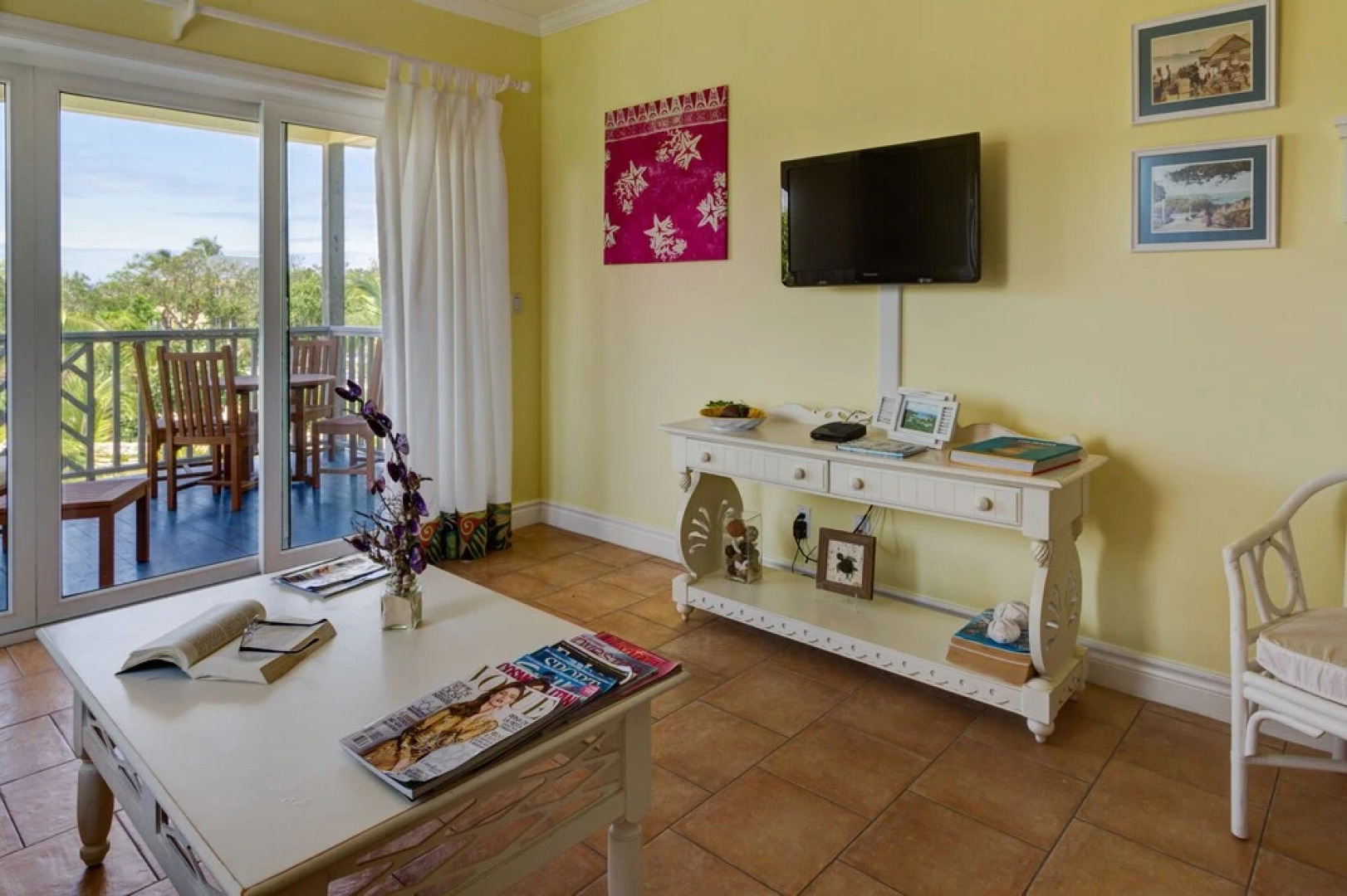 Pineapple Fields Resort