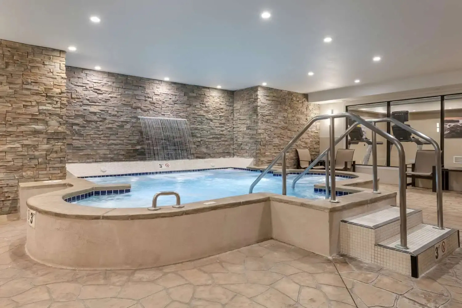 Best Western Plus Superior Inn & Suites