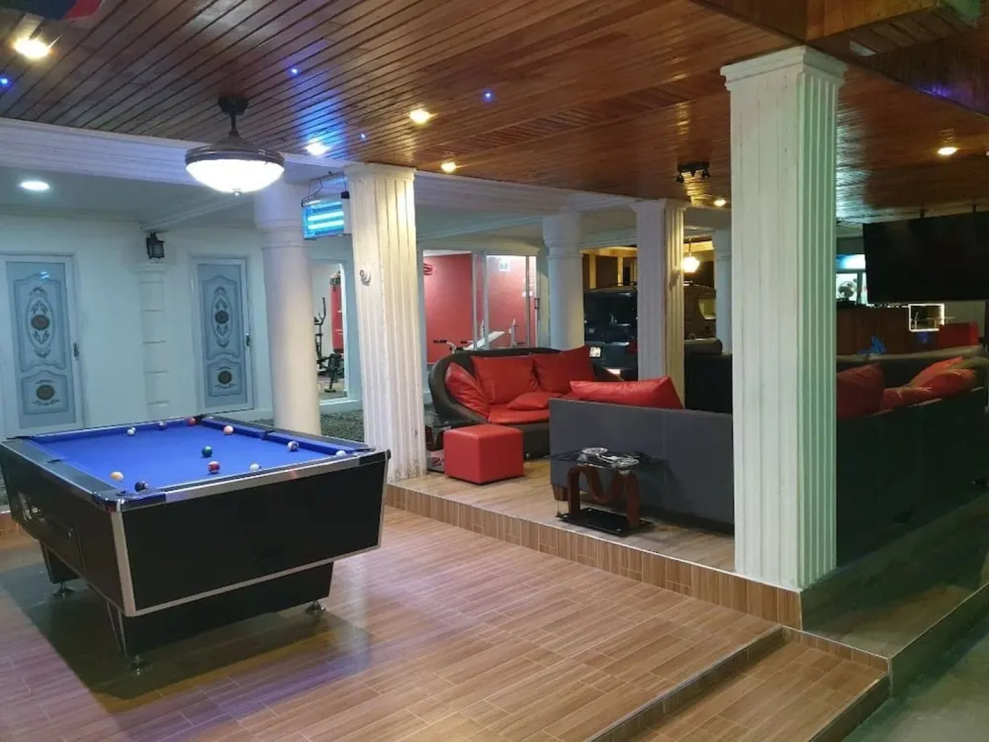 Royal Heritage Residence