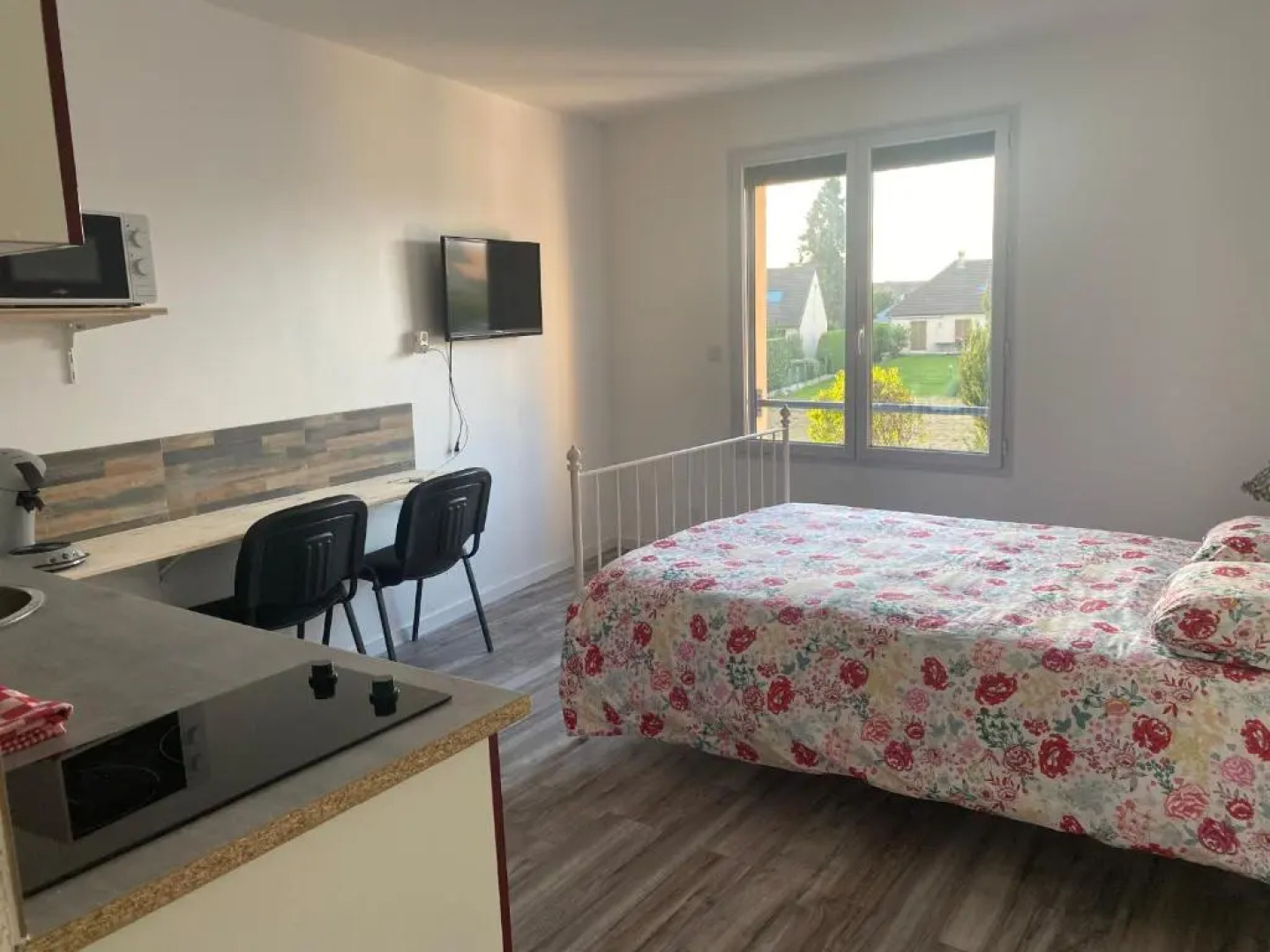 The Montreal Suite (Adults Only)