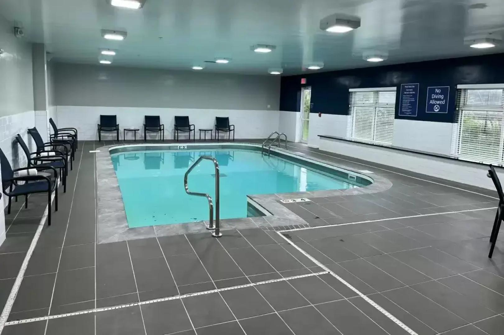 Country inn & Suites by Radisson Bolingbrook, I-55