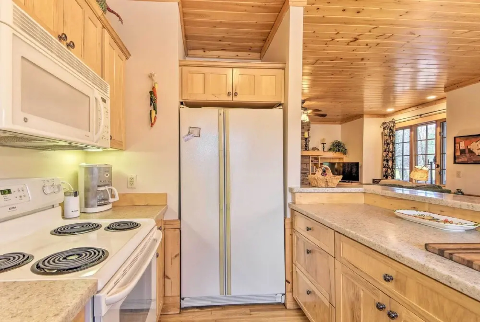 Trillium Links Condo w/ Deck Near Lake Glenville!