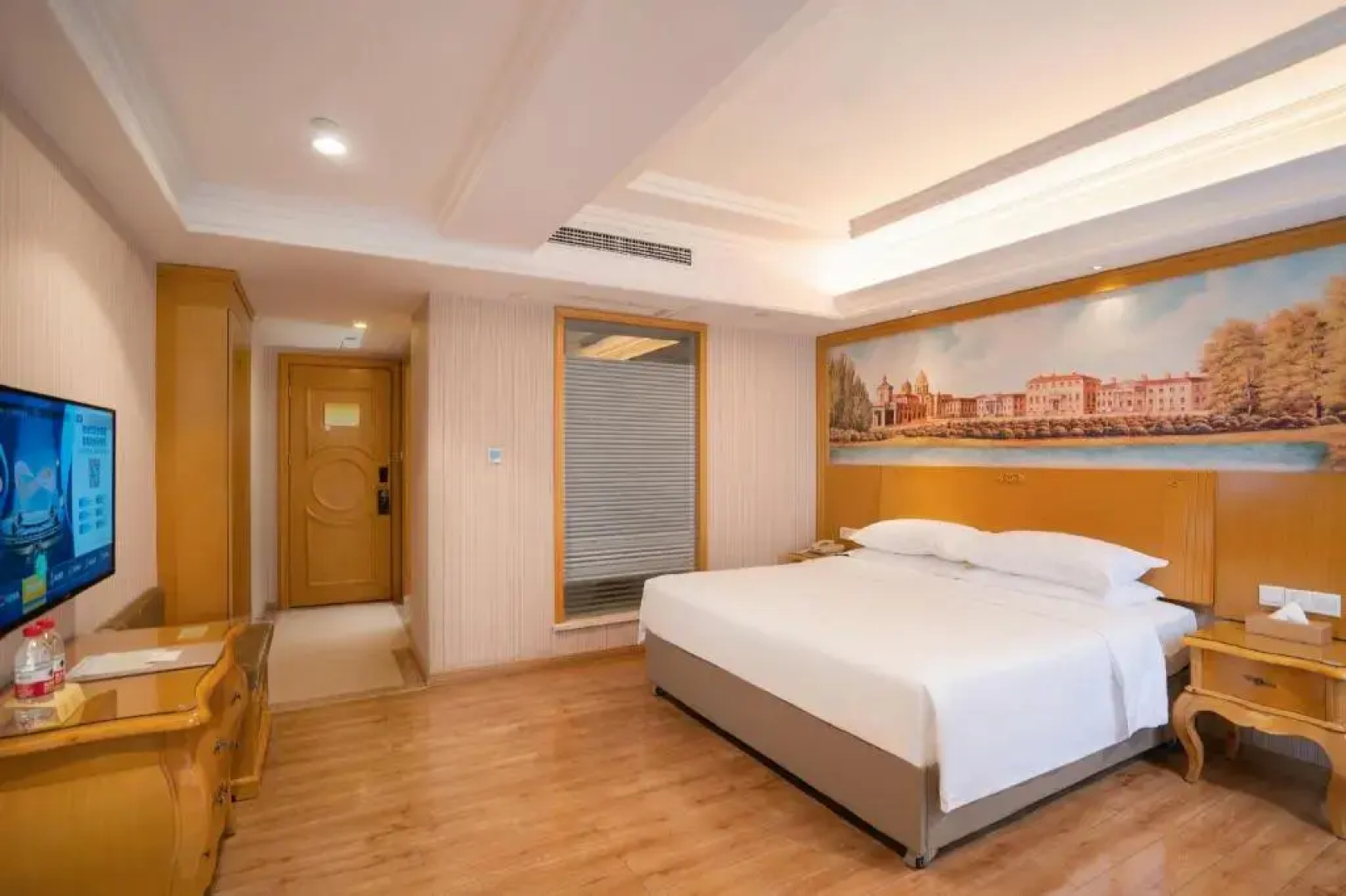Vienna International Hotel (Tianmen Wanda Plaza Donghu Branch)